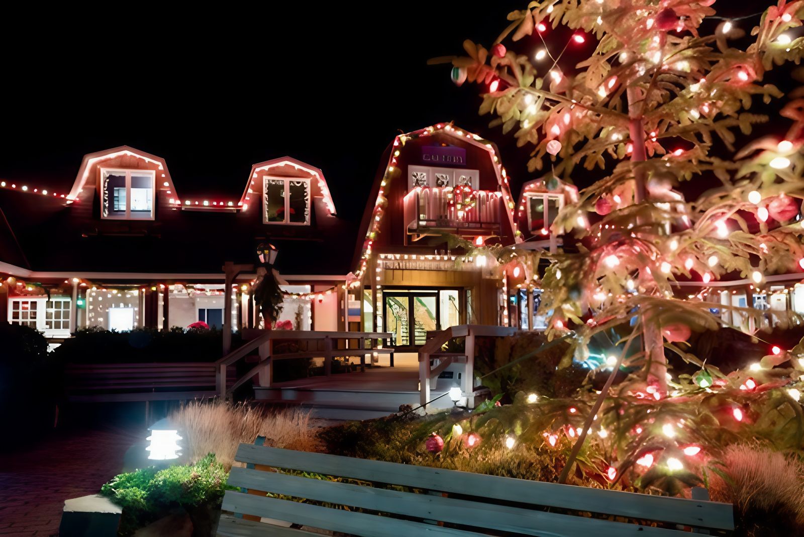 Cannon Beach Holiday Season