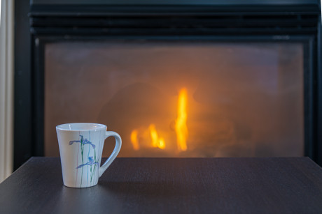  DELUXE KING WITH FIREPLACE