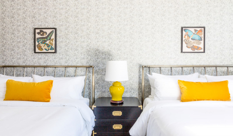 2 Queen Beds
