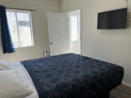 Budget Inn Hollywood King Room