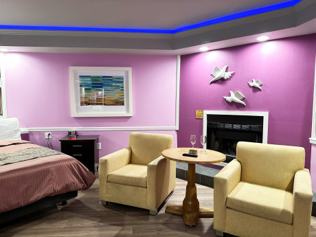 Fireplace - Delight Premium King Suite
