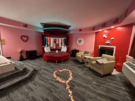 Sweetheart Romantic Suite 